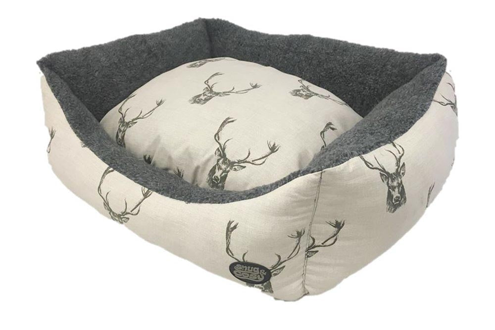 Snug & Cosy Stag Dog Bed