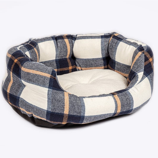 The Bowmore Deluxe Slumber Dog Bed. Plaid patterned pet bed.