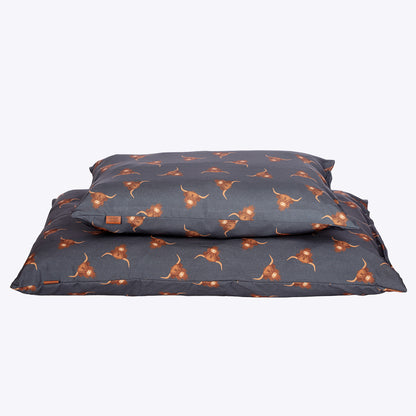 Danish Design Bramblehorn Deep Duvet Dog Bed showing the medium and large stacked together