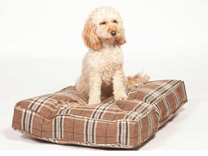 Danish Design Newton Box Duvet with Dog
